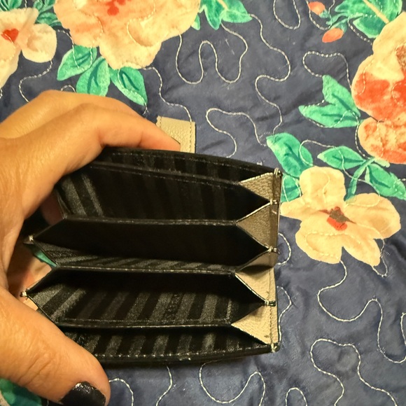 Black Victoria Secret Accordion Card Holder - Picture 1 of 2